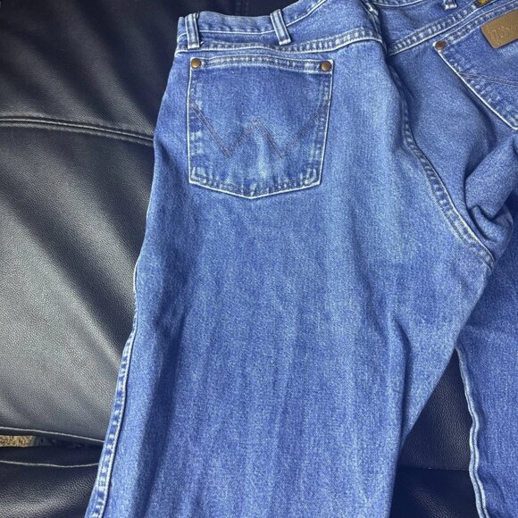 Wrangler Men's Straight Leg Jeans Blue Denim Relaxed Fit Rugged Wear 38x32 - Picture 10 of 16